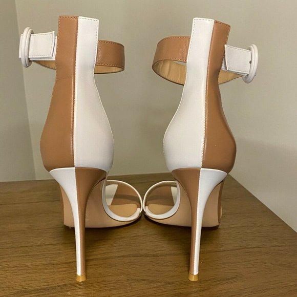 GIANVITO ROSSI Leather Portofino Heels - Size 38.5 - Gorgeous, New Condition - Picture 2 of 5